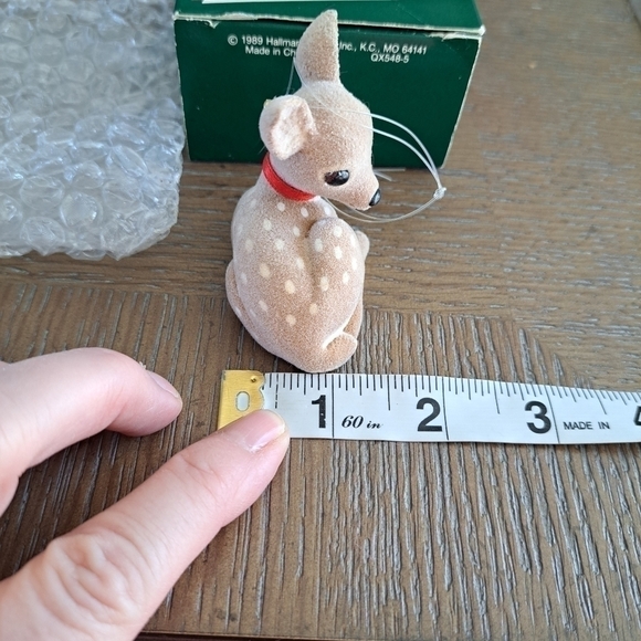 Vintage Flocked Deer Ornament Gentle Fawn Hallmark Keepsake 1989 Box Collectible - Picture 4 of 12
